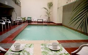 Gardi Hotel & Suites